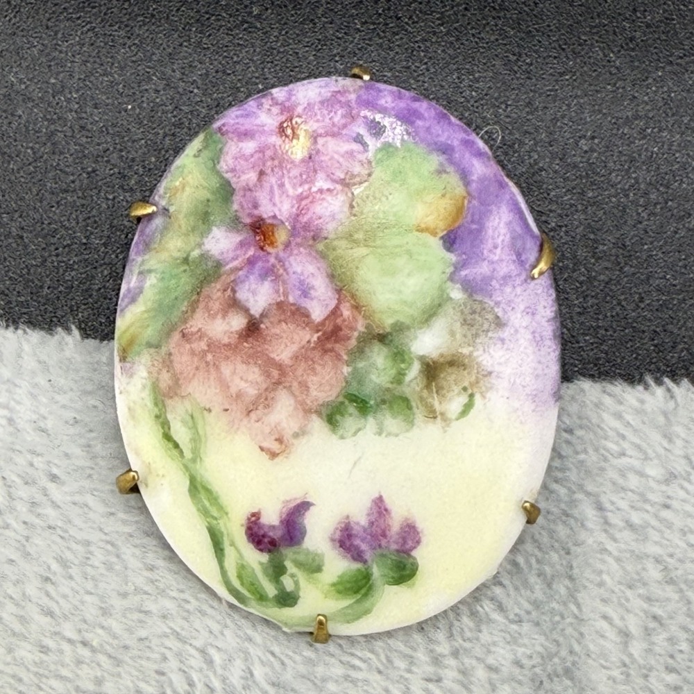 Vintage Victorian Brooch‎ Porcelain Flower Hand Painted